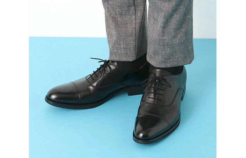 アシックスウォーキングのランウォークの革靴・おすすめ12選とその履き 